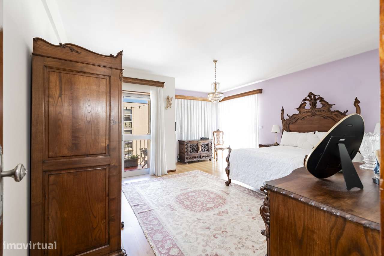 Apartamento T3 Duplex para venda na Rua Doutor José Vilaça, Braga-12