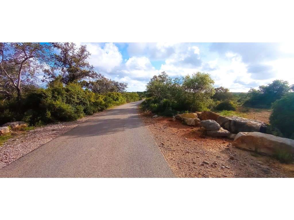 Terreno rústico em Estói a 13km do litoral algarvio, Faro - Grande imagem: 5/30
