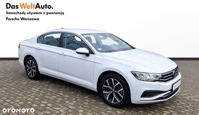 Volkswagen Passat 1.5 TSI EVO Business DSG - 1