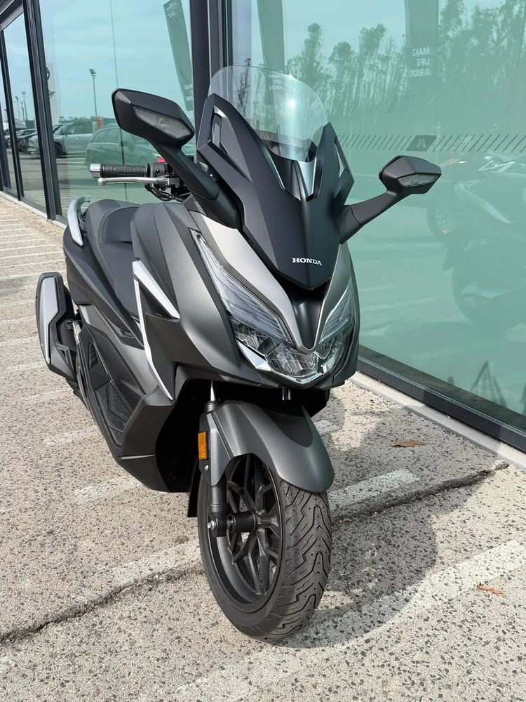 Honda Forza