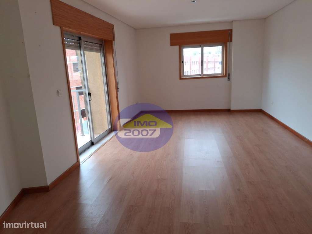 Apartamento T3 no Bonfim-4