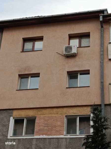 Apartament 3 camere centru