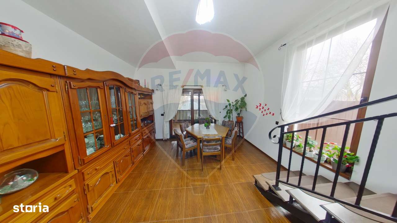 Casă cu 5 camere de vânzare, str. Dragoș Vodă - Imagine principală: 4/20