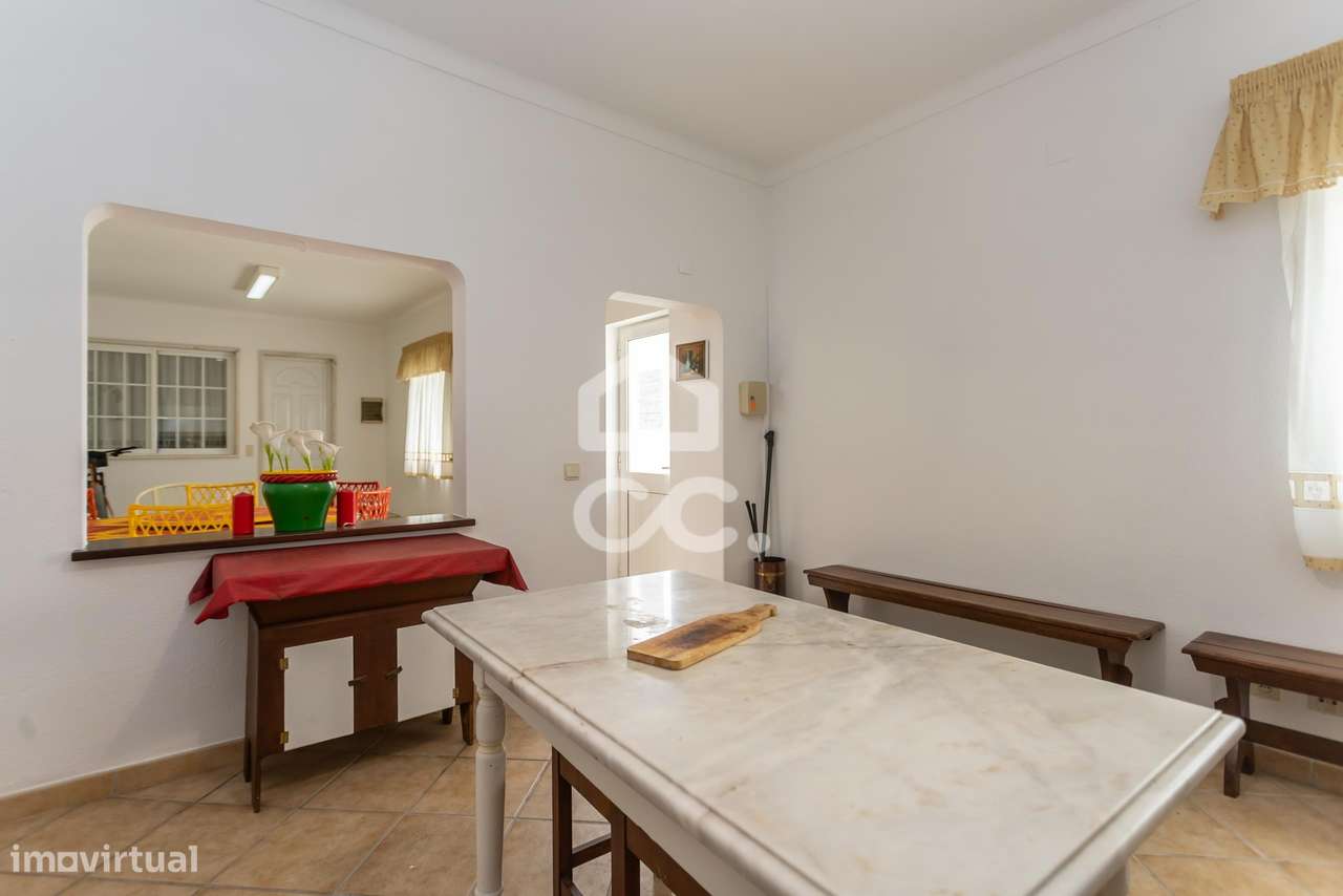 Quinta com 5 quartos com  piscina, campo de jogos e Boxs para cavalos-40