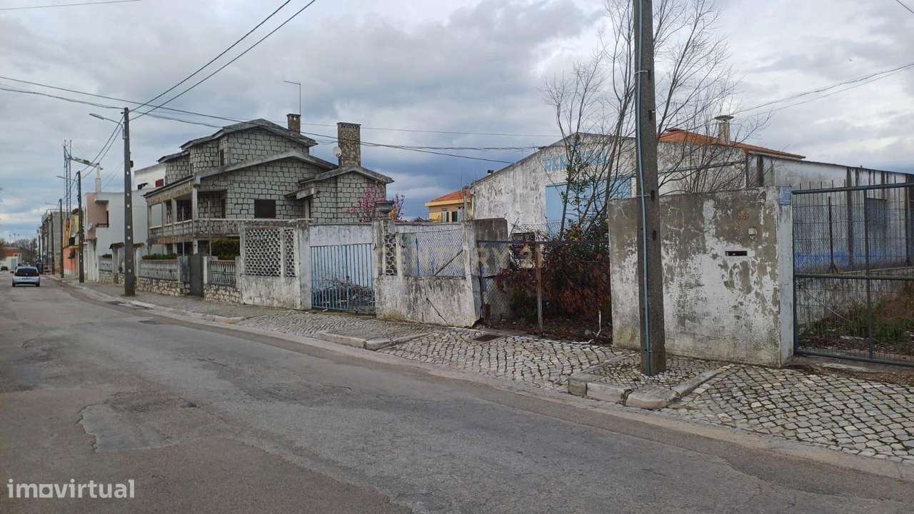 Armazéns na Zona Industrial de Almeirim - Grande imagem: 4/13