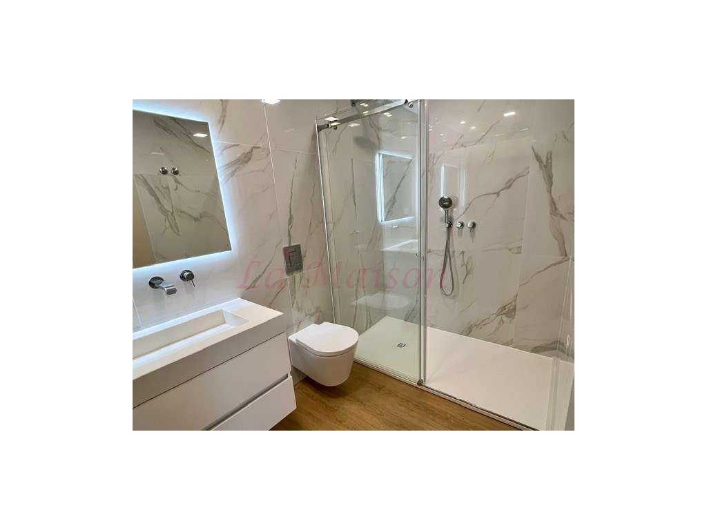 Moradia V5 no centro de Loures-45