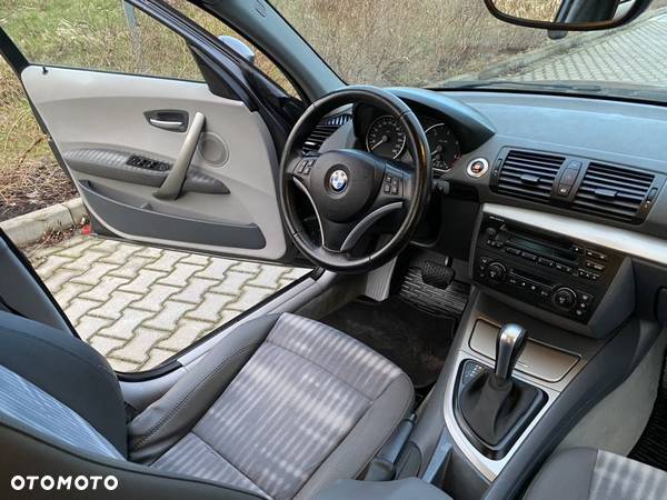 BMW Seria 1 120d - 8