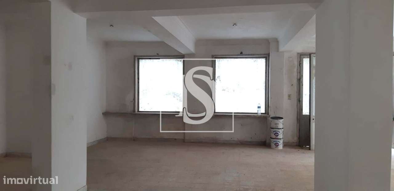 Espaço destinado a comércio ou armazém em Agualva-Cacém - Grande imagem: 4/15