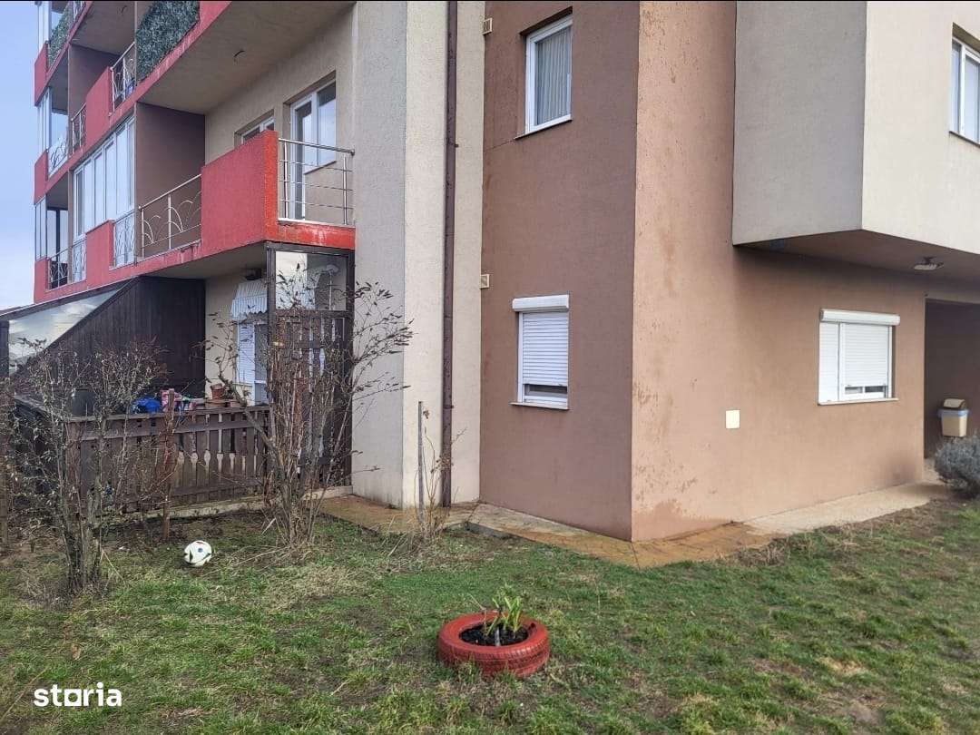 Apartament cu 2 camere, luminos cu terasa in Paleu-5