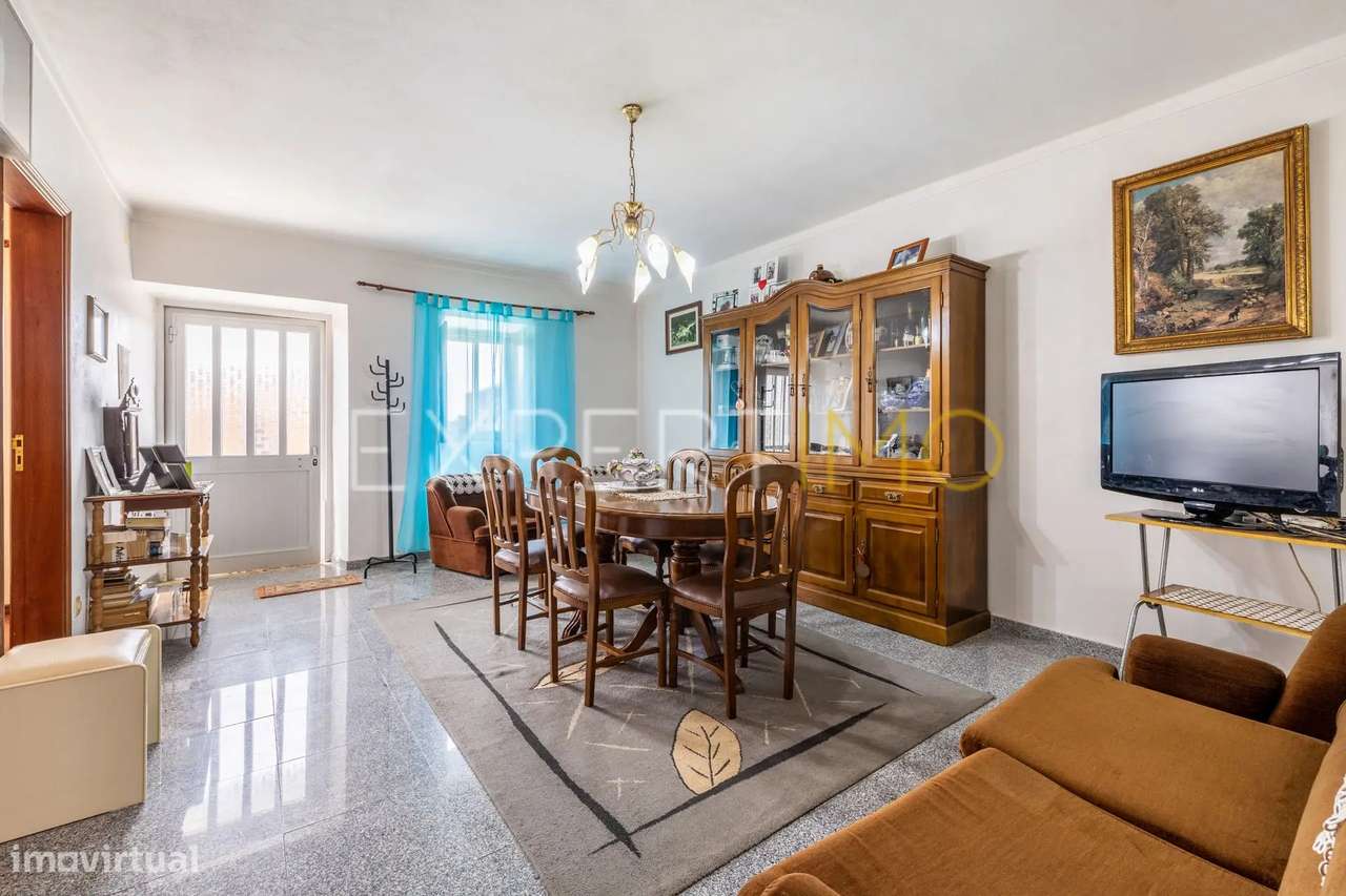 Moradia T2 || Terreno 9000m2 || Abiul - Grande imagem: 4/32