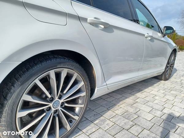 Volkswagen Passat 2.0 TDI SCR Comfortline - 11