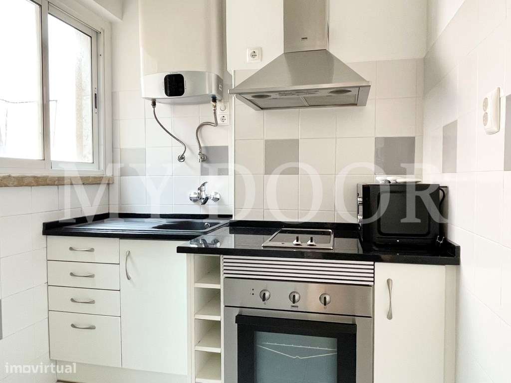A R R E N D A D O - T2 - Apartamento em Moscavide - Remodelado - Grande imagem: 4/23