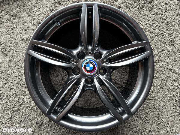 4x 8.5j IS33 oryginalne alufelgi 19 BMW 5x120 Styling 351 F10 xDrive Z4 E46 X1 X3 F25 X5 E90 GT F30 F32 E60 xD M Pakiet Performance grafit Black Chrome oryginał felgi jak 326 ET33 - 2