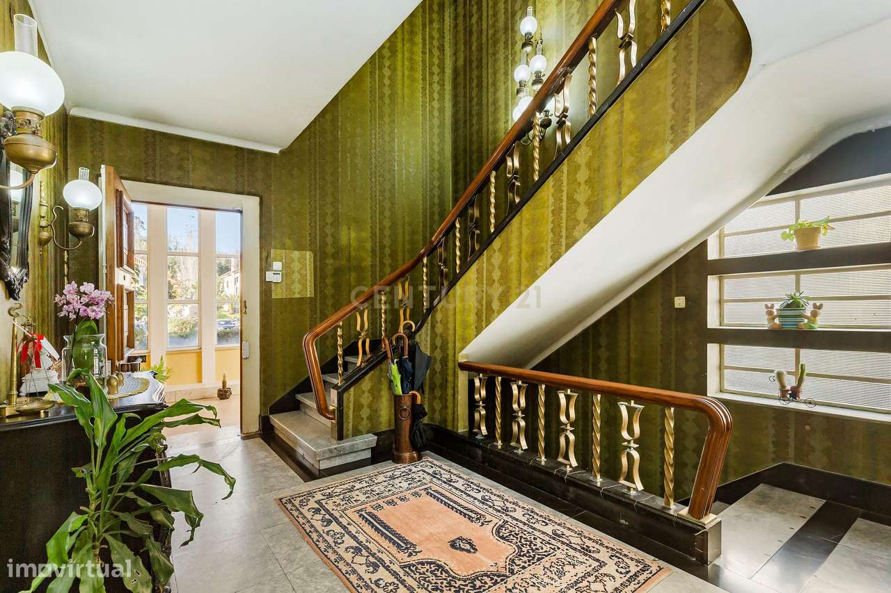 Charmosa Moradia em Alvalade para venda-18