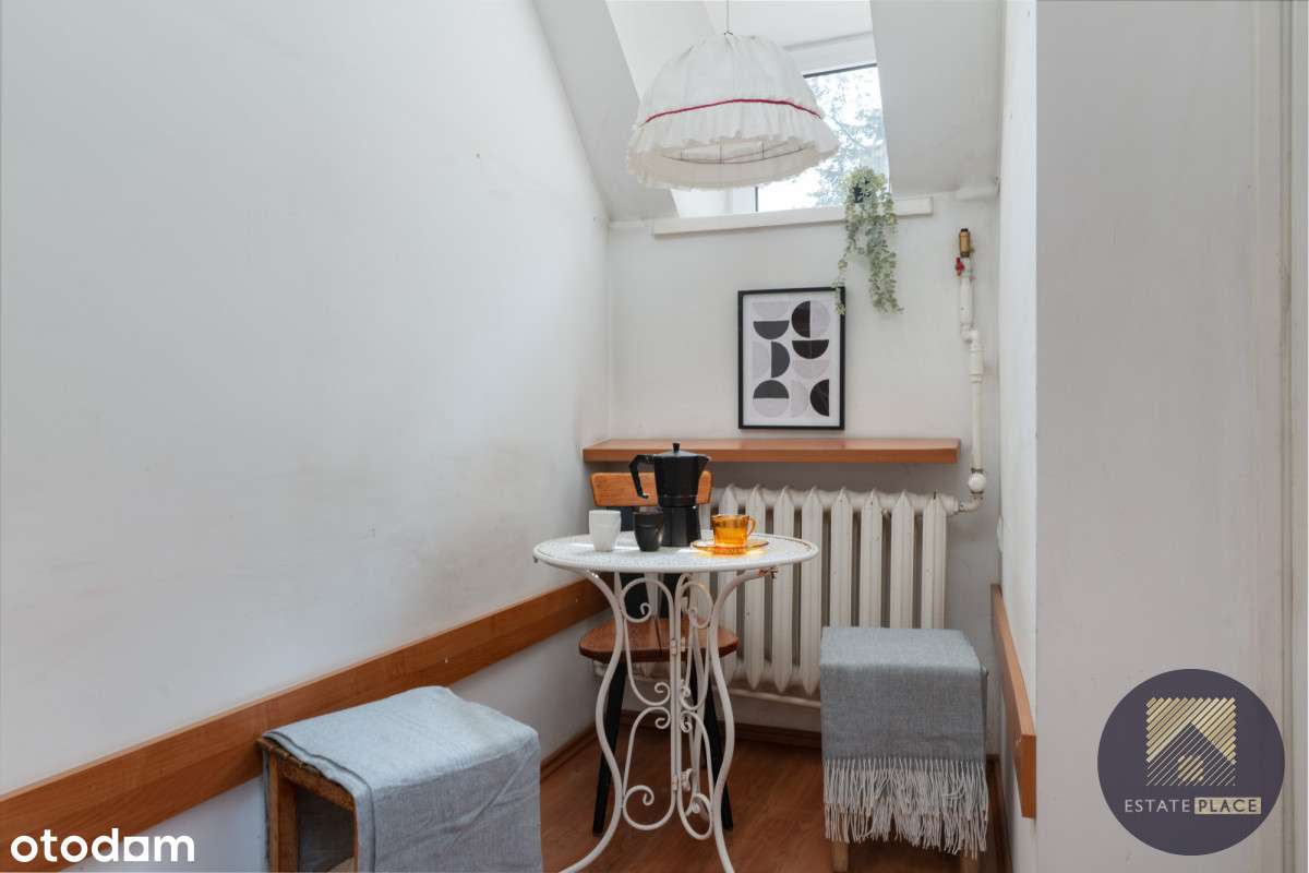 Trójstronne mieszkanie w zadbanej Kamienicy-11