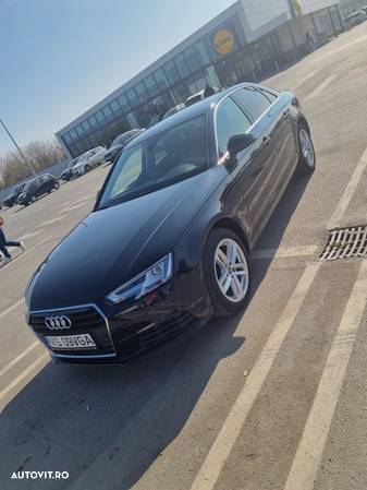 Audi A4 2.0 TDI S tronic - 2