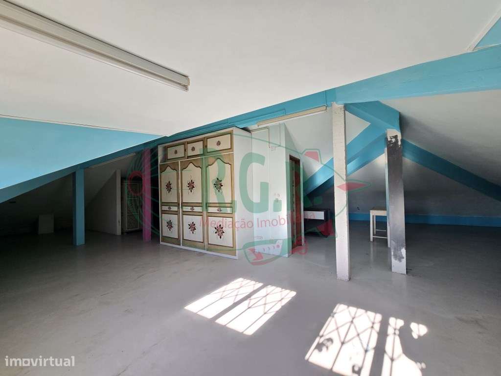 Moradia Isolada T3 | Piscina | Vistas Rio | 5 Min Porto-35