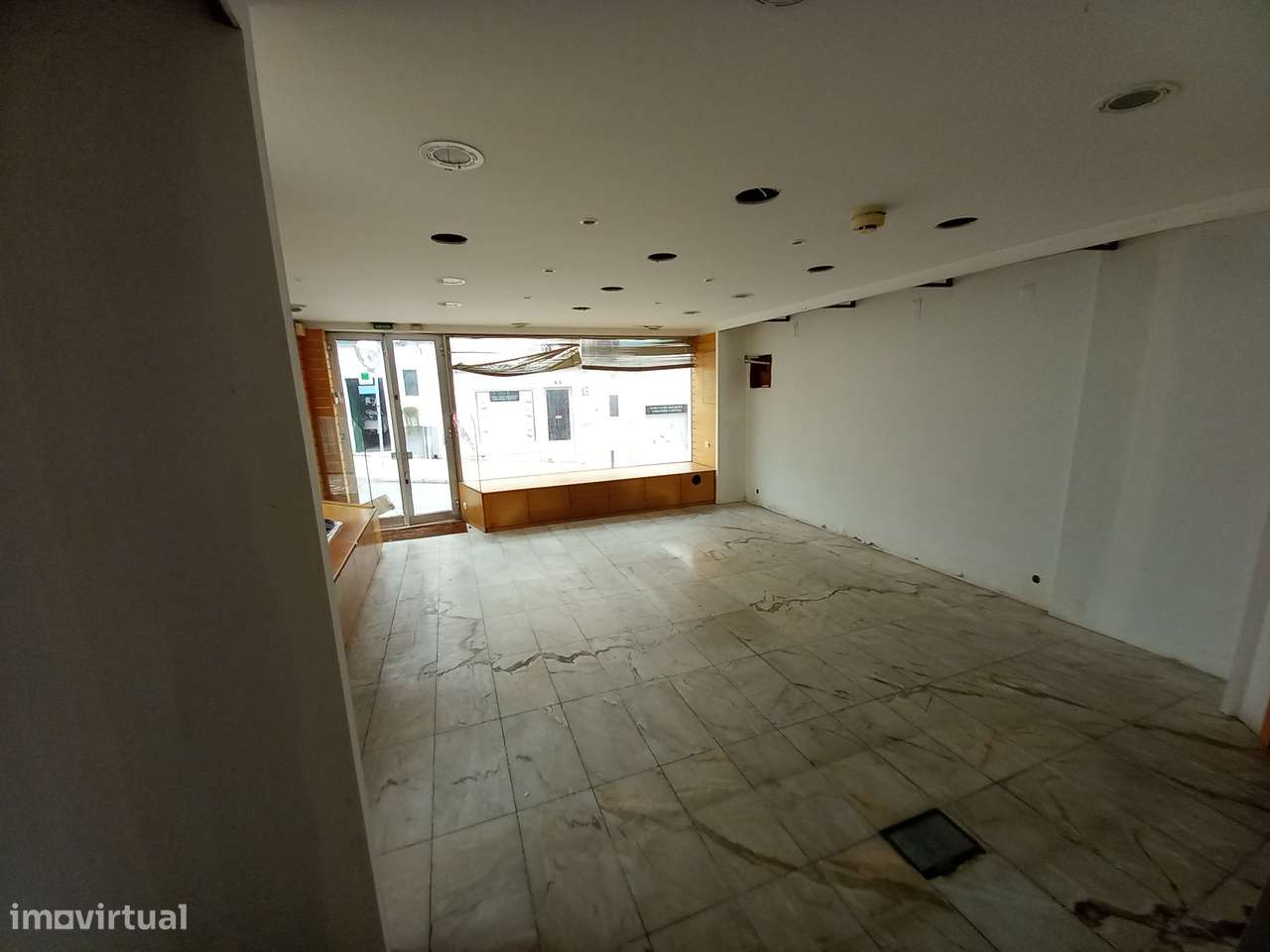 Loja / Espaço Comercial - Centro de Sesimbra - Grande imagem: 5/12