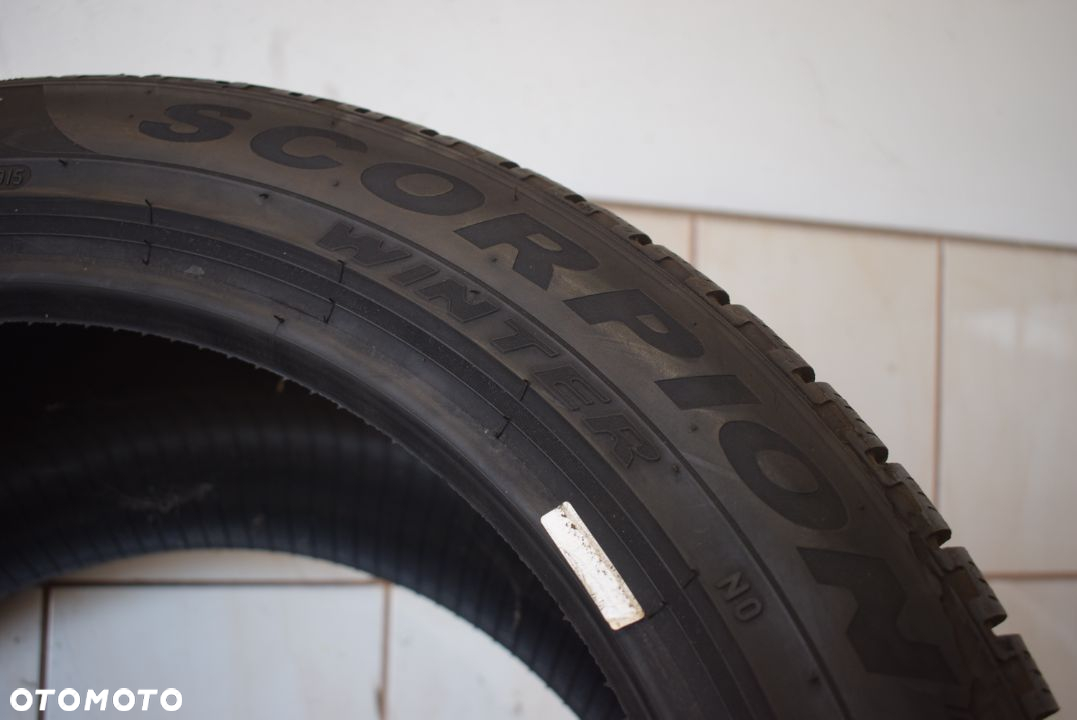 Zimowa R20 295/40 Pirelli Scorpion Winter pojedyncza - 6