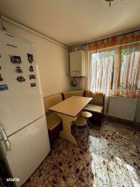 Spre vânzare apartament 3 camere - Imagine principală: 5/8
