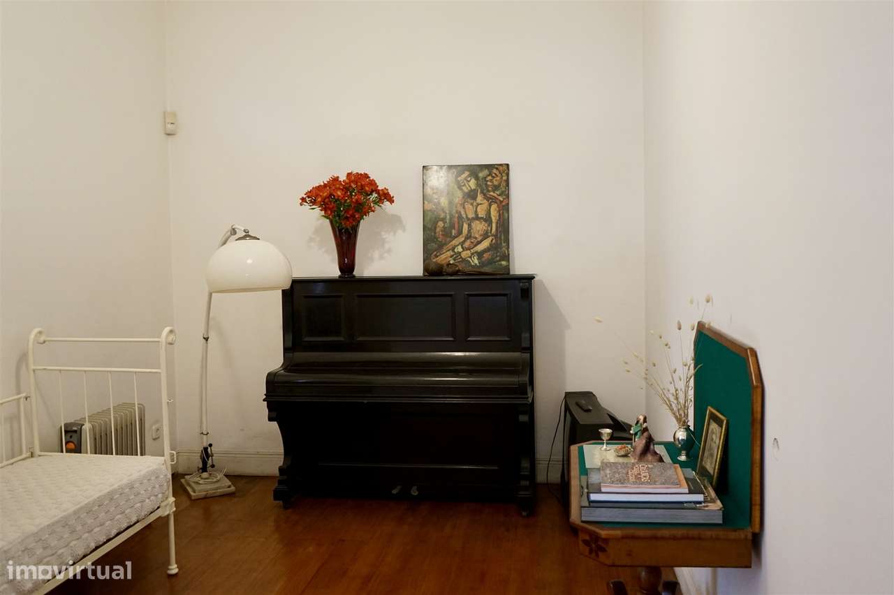 Fantástica moradia num lote de 1360m2-12