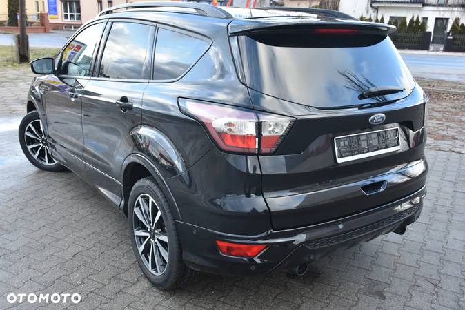 Ford Kuga 1.5 EcoBoost 2x4 ST-Line - 4