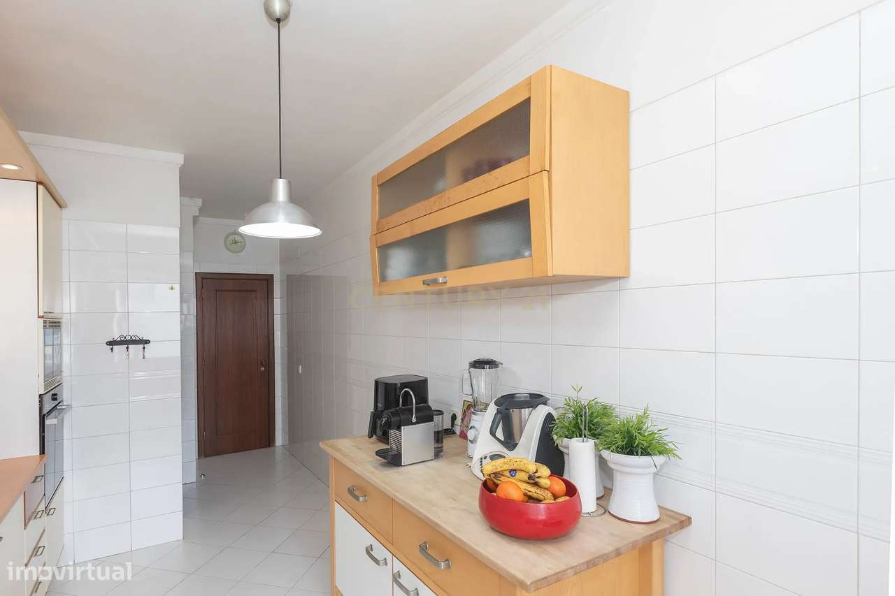 Apartamento T3 Miraflores - Oeiras com Garagem Box-21