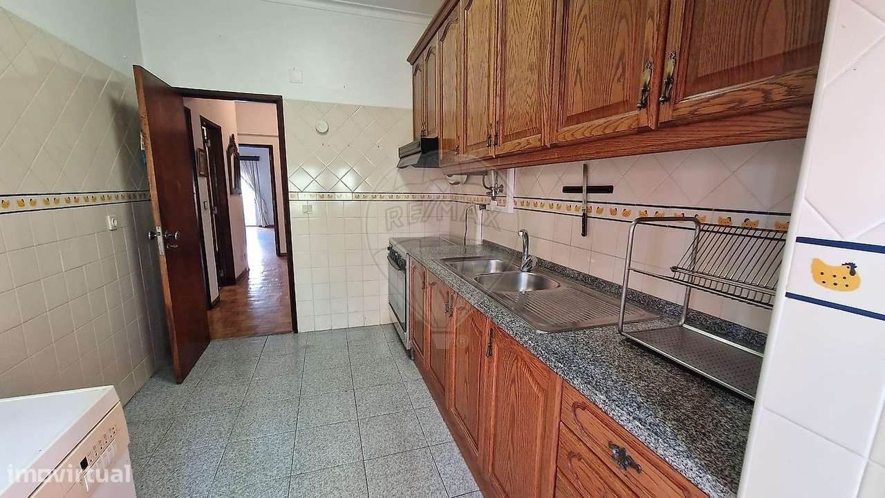 Apartamento T4 para arrendamento - Grande imagem: 2/13