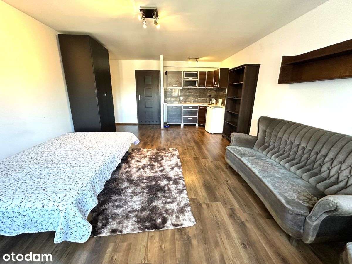 Klimatyczna kawalerka na Podolanach! - Pełny obrazek: 2/18