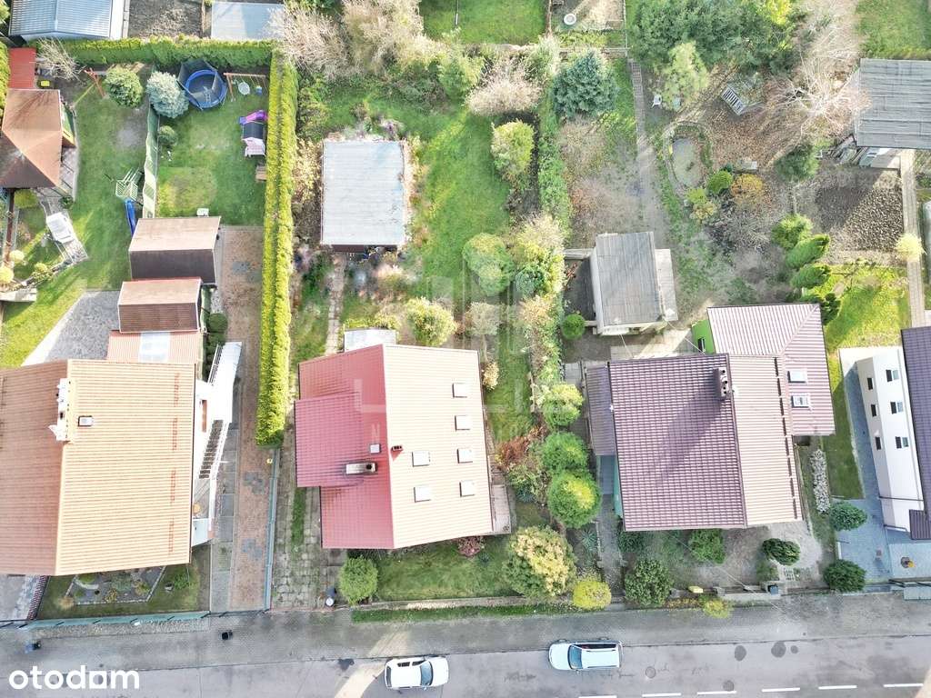 Dom w atrakcyjnej lokalizacji-4