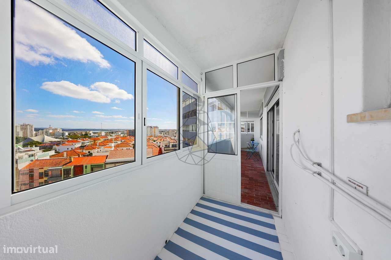 Apartamento Renovado T1 no Centro de Portimão-9