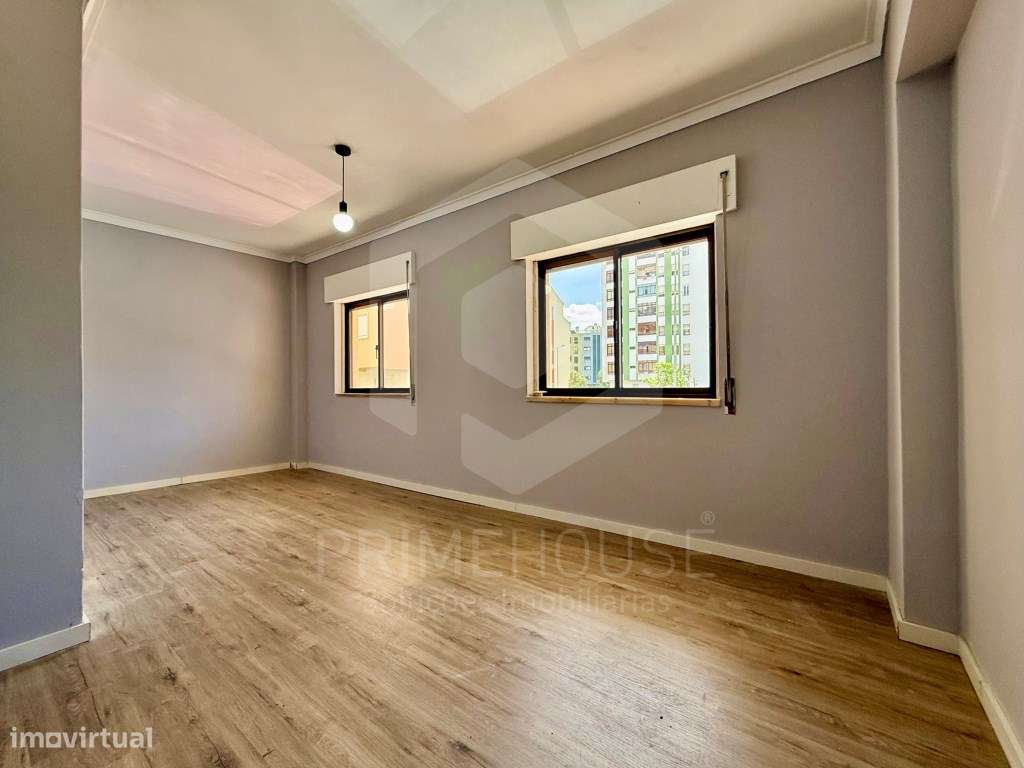Apartamento T1 Rés do Chão no Seixal, Amora.-29