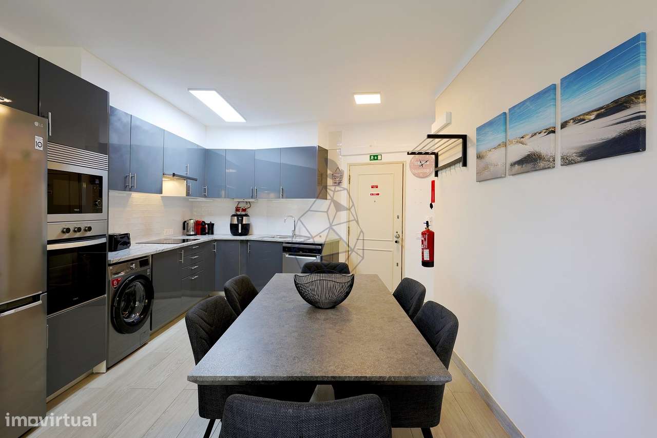 Apartamento  T1 +1 , com Licença de Alojamento Local na Primeira linha-22