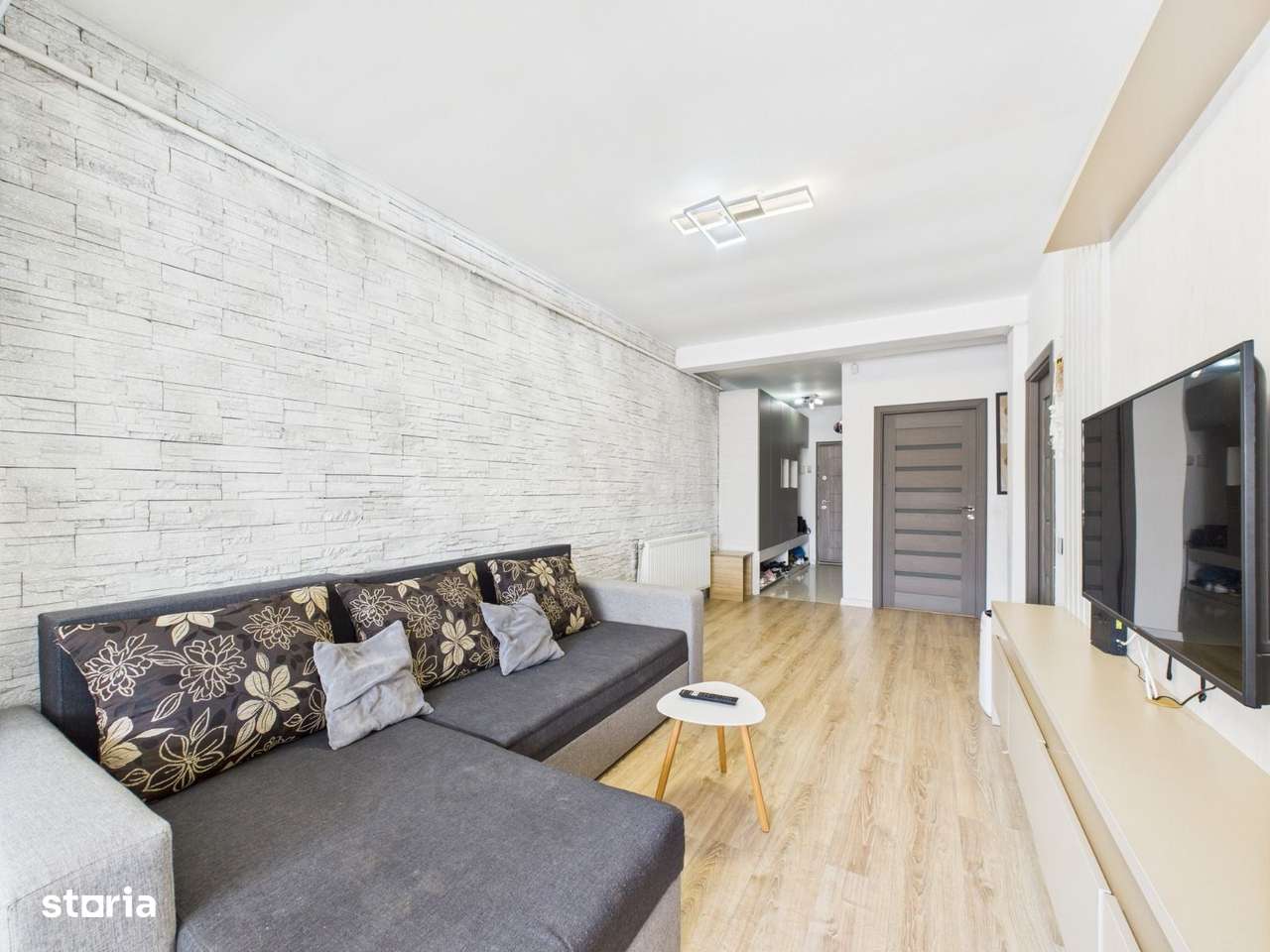 Apartament 3 camere de vânzare-Bragadiru, Leroy Merlin-0