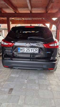 Nissan Qashqai 1.5 dCi TEKNA+ - 8