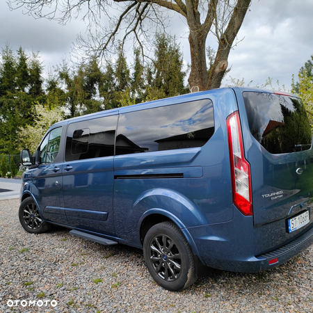 Ford Tourneo Custom - 4