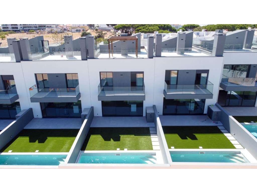 Villa V4 de Luxo com Piscina Privada no Ria Terraces em Faro - Grande imagem: 3/31