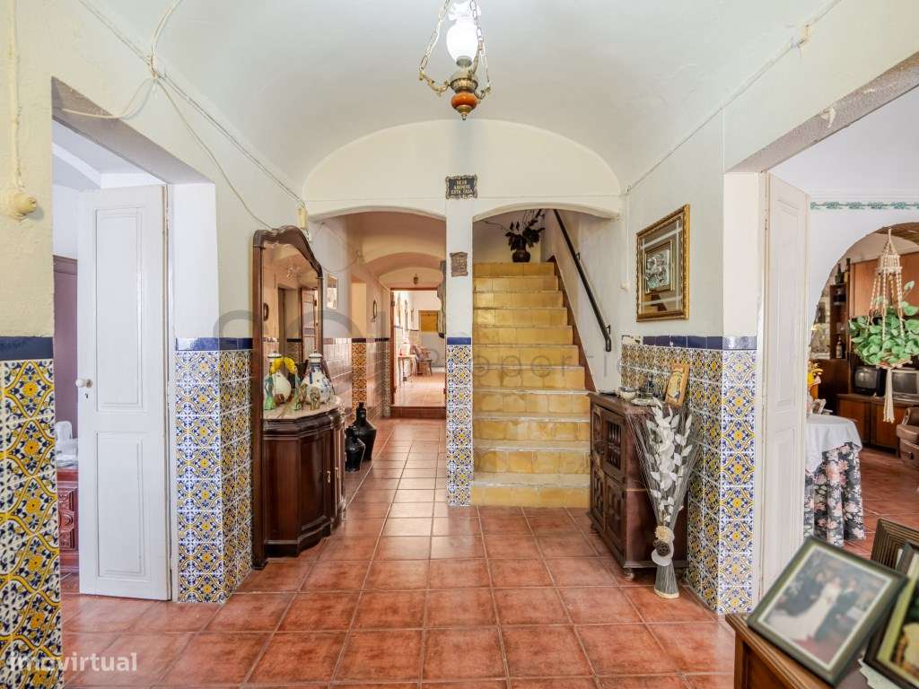 Moradia com garagem, situada em zona central de Vila Nova de São Bento - Grande imagem: 4/31