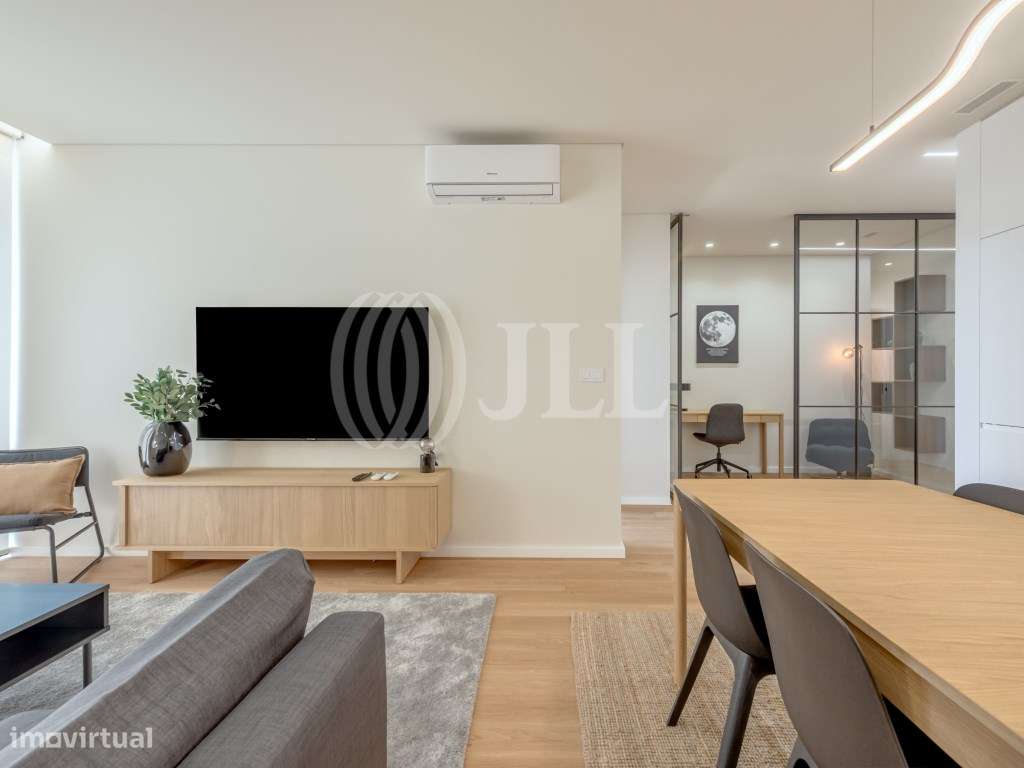 Apartamento T1+1, com varanda e estacionamento, em Matosinhos-5