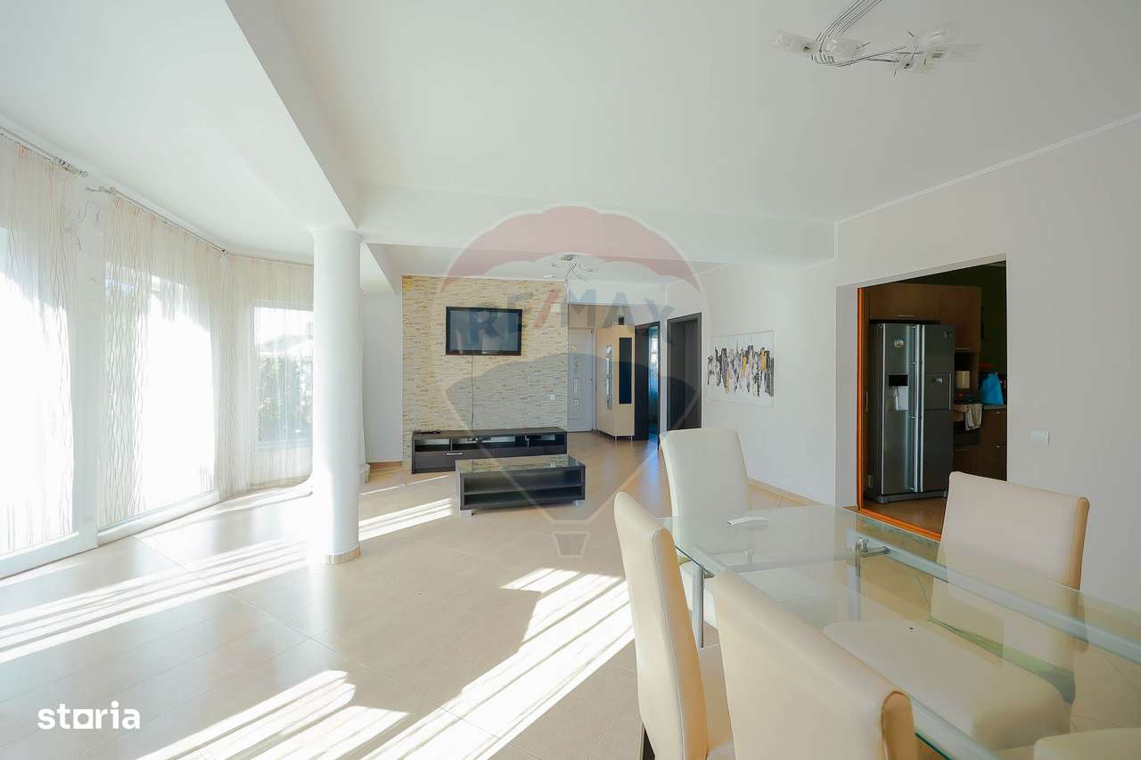 De Închiriat casă cu 4 dormitoare, Sânmartin - Imagine principală: 5/20