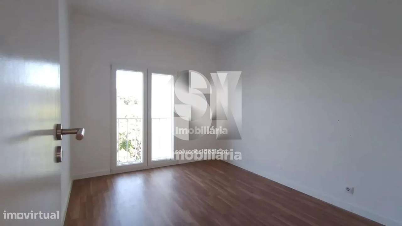 Apartamento T2 renovado - Grande imagem: 4/10