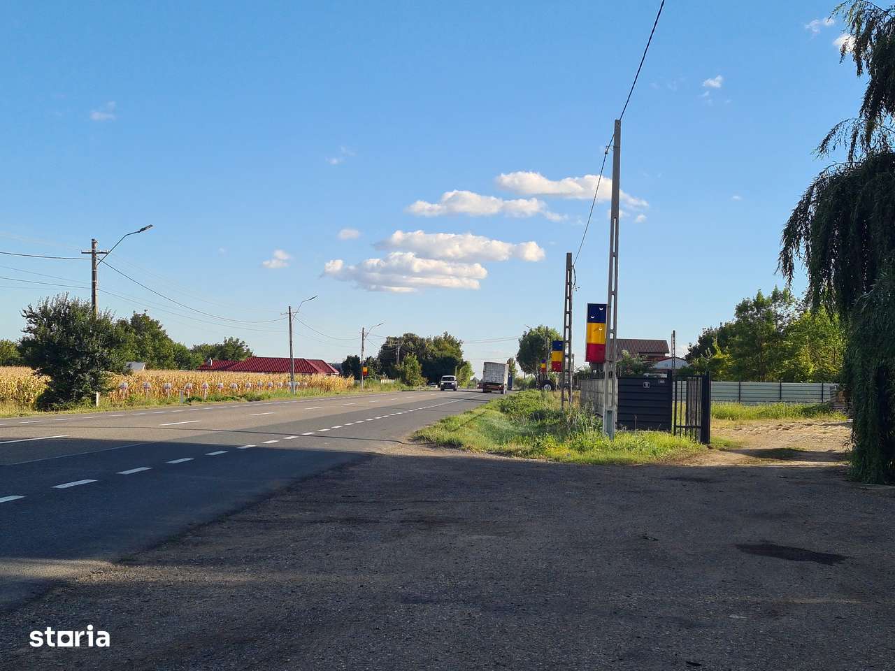 Casa P+1 "la gri" si spatiu comercial in Domnesti VN deschidere la E85-6