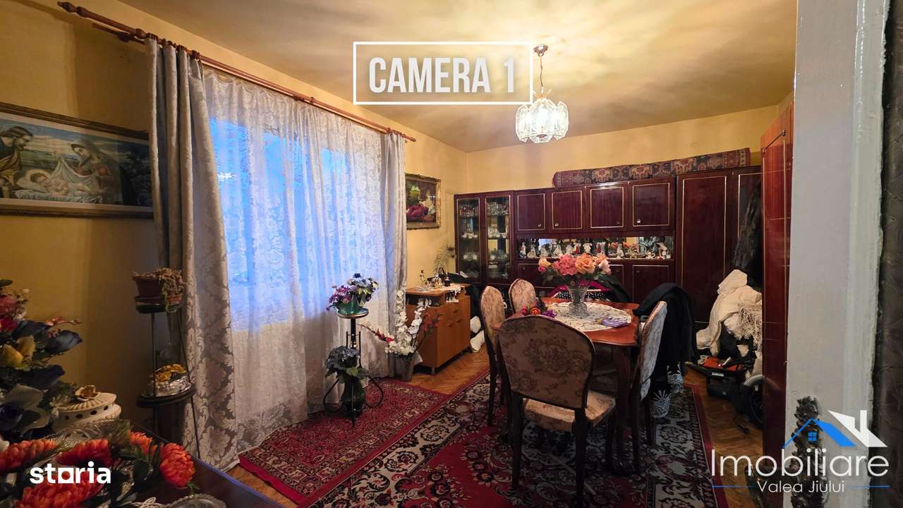 Casa cu 3 camere și curte – Petroșani, Colonie-5