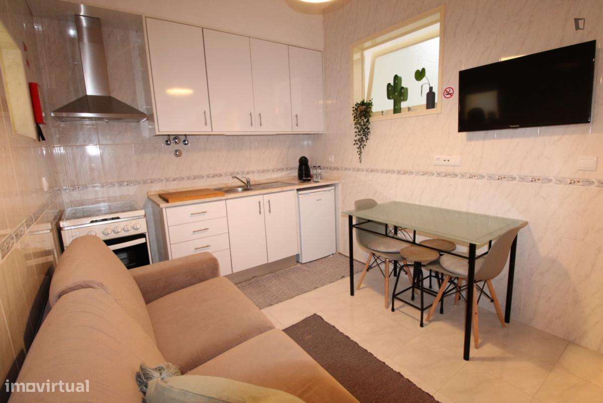 Apartamento com 2 quartos - localizado em Olaias Lisbon - Grande imagem: 2/10