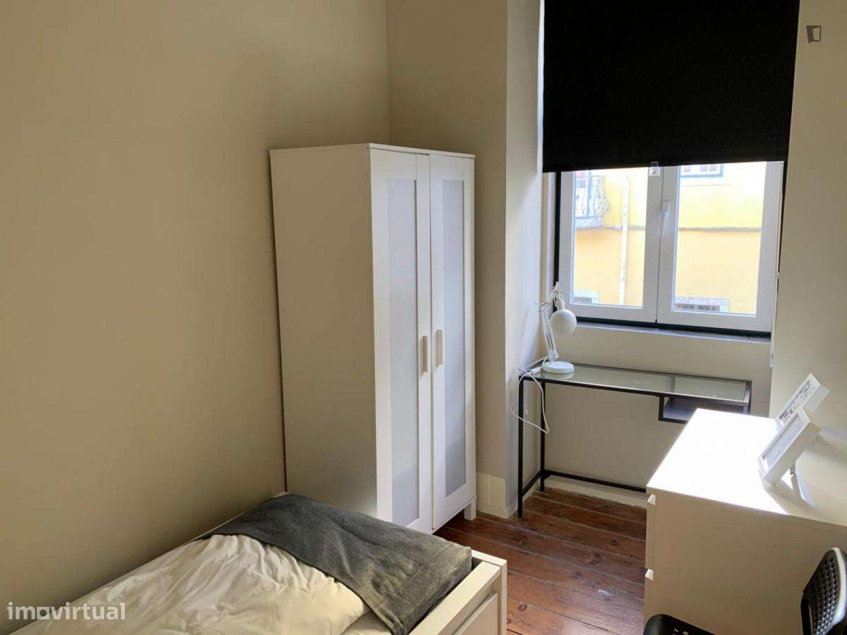 Quarto - localizado em Arroios Lisbon - Grande imagem: 4/10