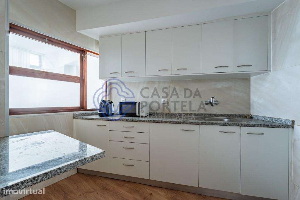 Apartamento T2 para venda localizado no Bonfim, Porto, próximo à Praça - Grande imagem: 4/13