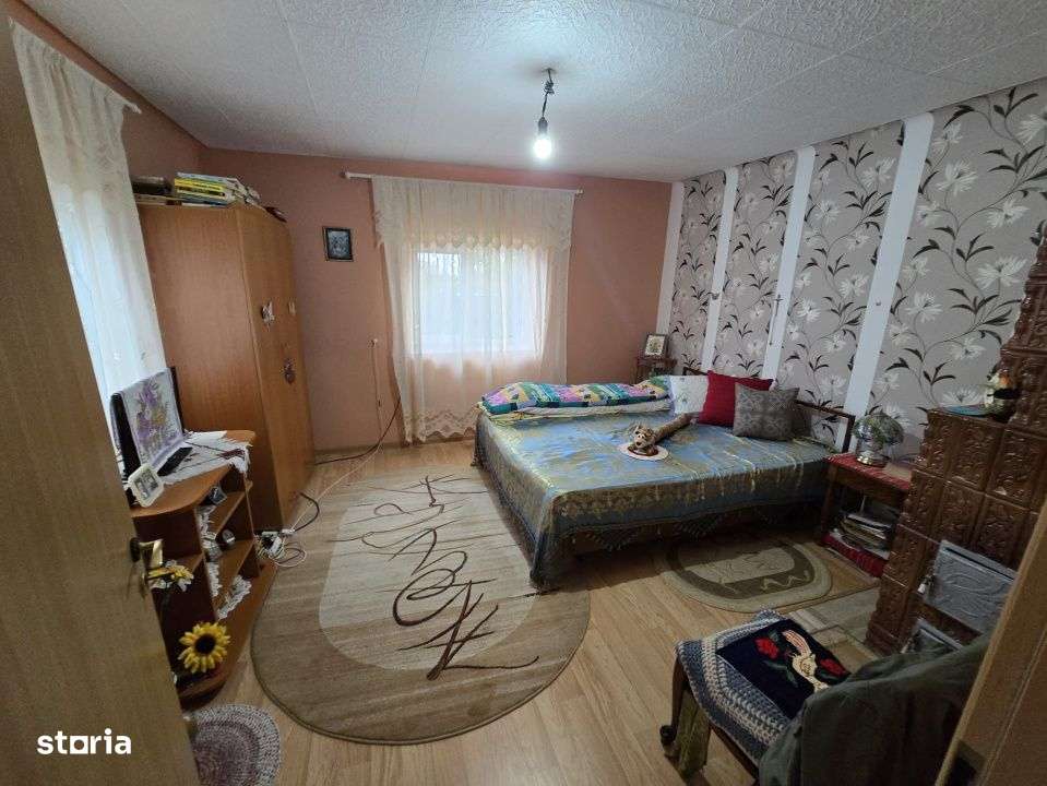 Casa cu Teren intravilan 1500 mp, Centrala termica, Poiana Lacului --6