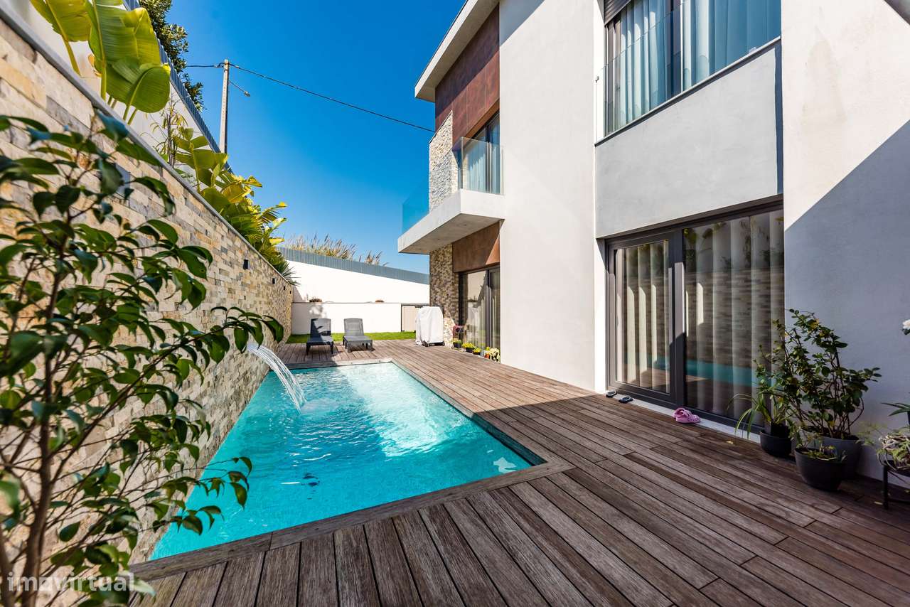 Moradia T4 Ramada | Piscina | Espaço exterior-9