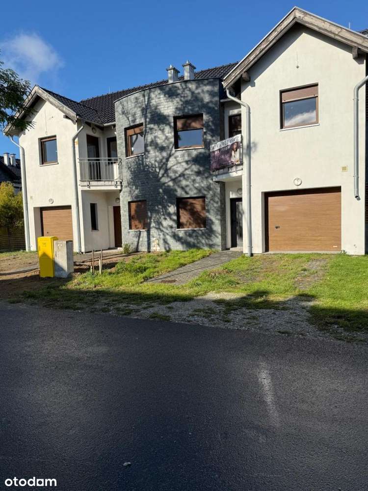 Segment z garażem w bryle budynku-1