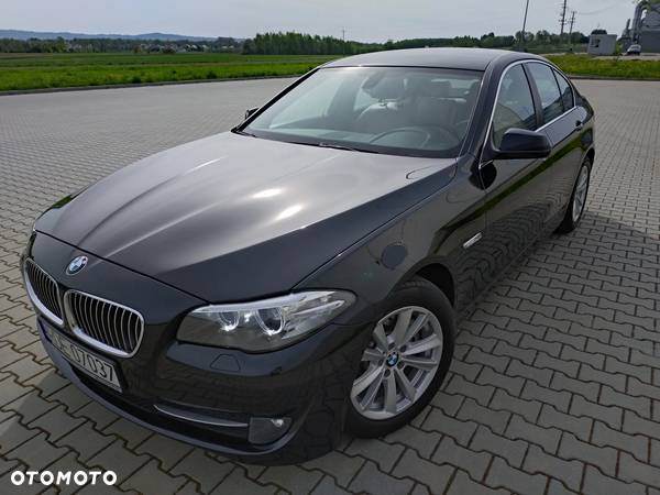 BMW Seria 5 520d Efficient Dynamics - 4